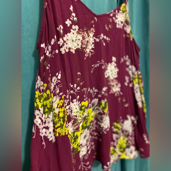 Purple, Floral Tank Top - Picture 2 of 3